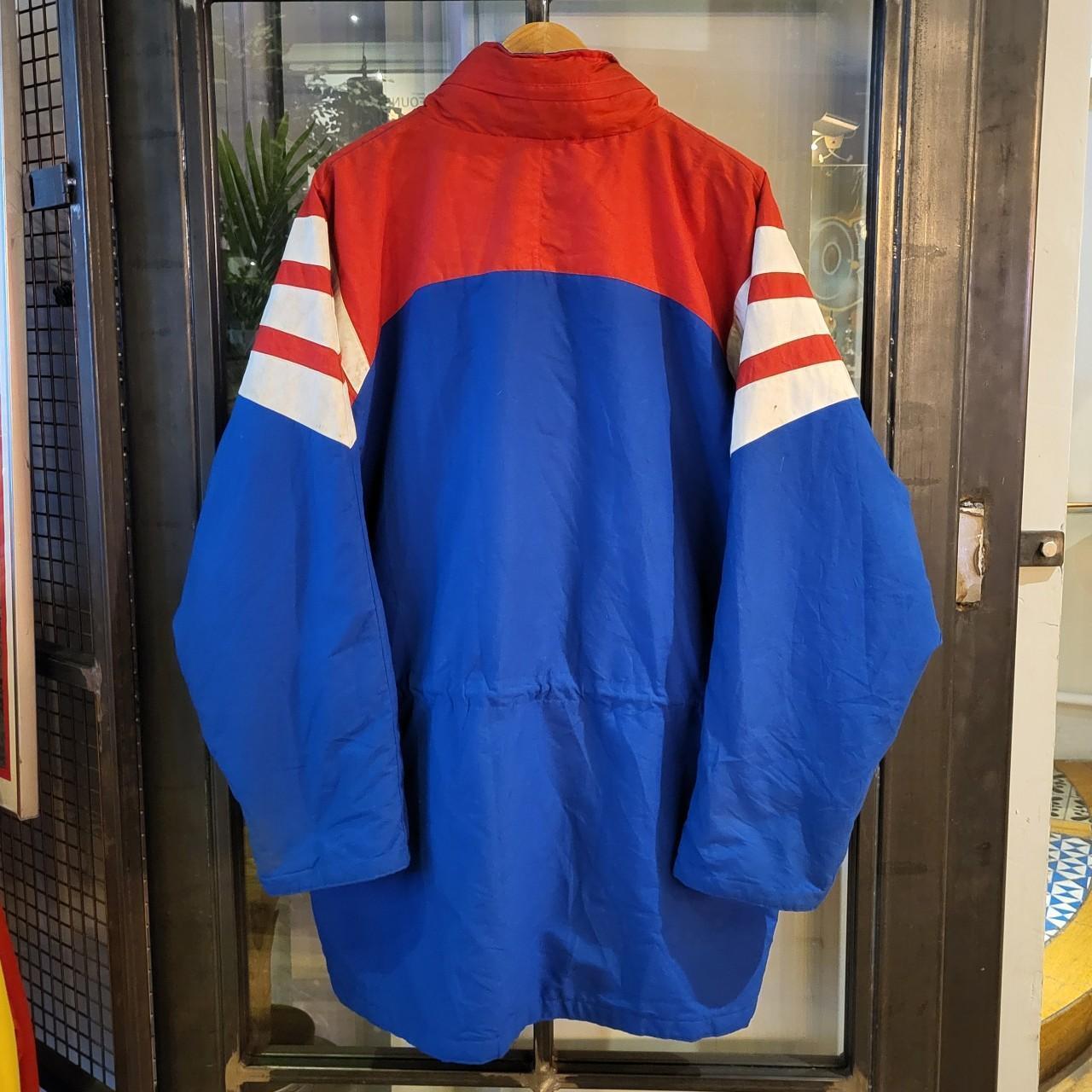 Vintage retro essential blue F.C Bayern Munich full zip up training Football Soccer puffer jacket 90s