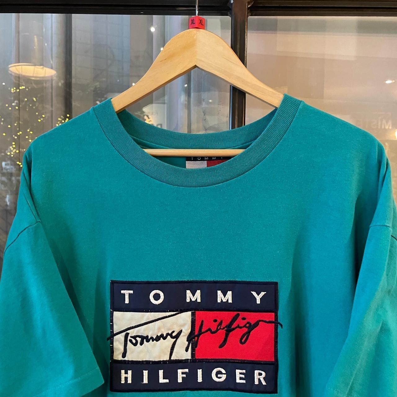 1224F87P - Vintage Retro Essential Teak Tommy Hilfiger Patch Embroidered Logo Single Stitch Top Tee T-shirt #90s #patchlogo #top #essential #tommy
