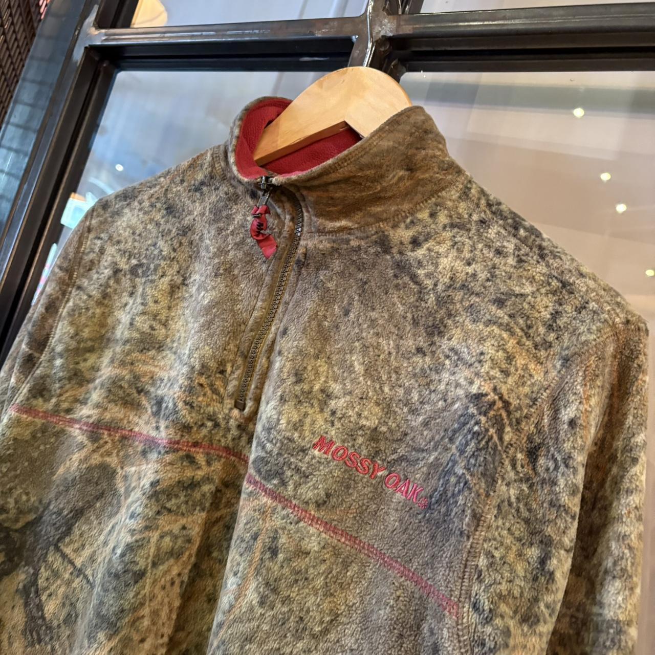 0225H66BR - - Vintage Retro Essential Realtree Camouflage Khaki Green Brown Field Hunting graphic print Sweatshirt 1/4 zip fleece #realtree #hunting #camo #utility
