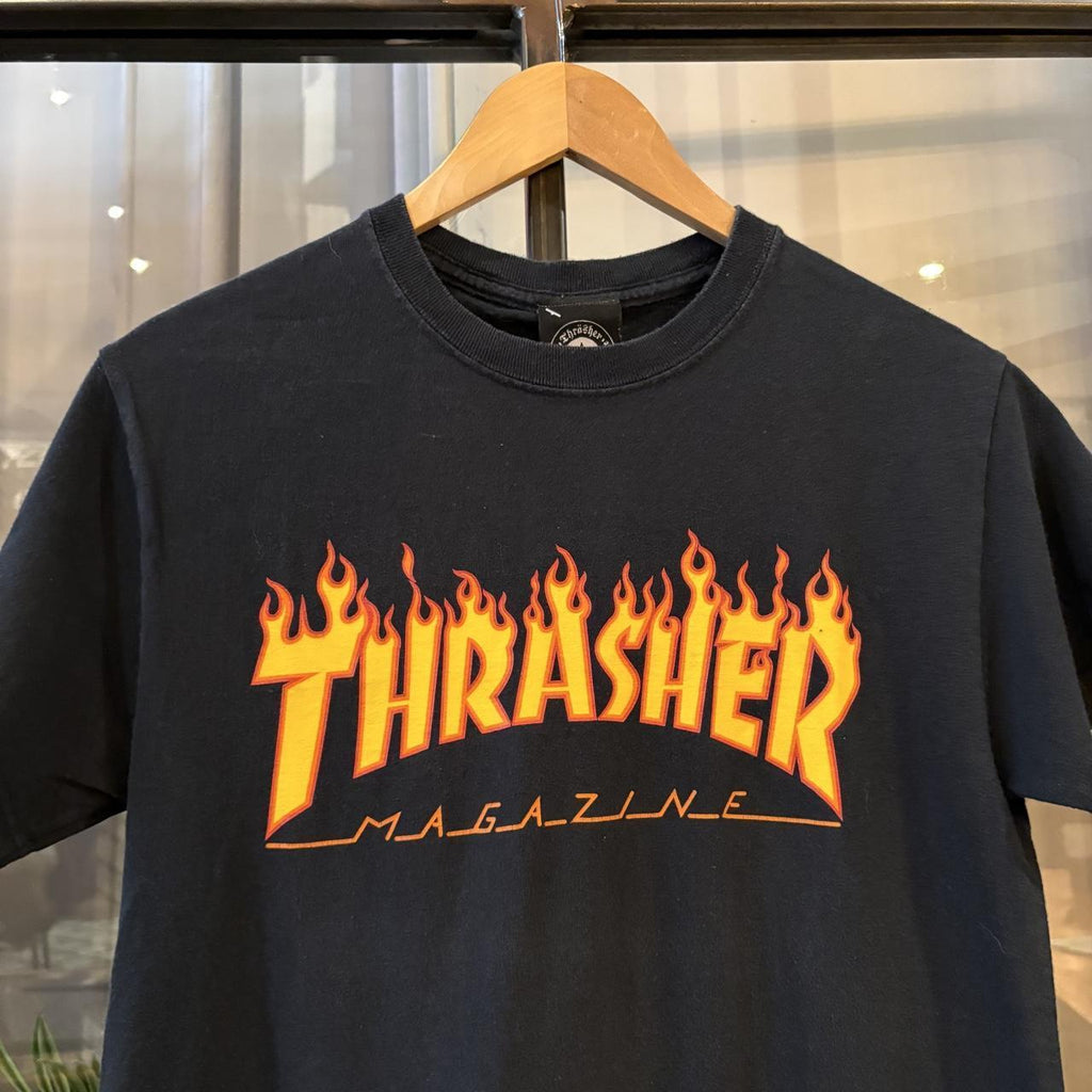Thrasher T shirt Mens Small Black Flame Surf Skate Graphic Print Streetwear Spellout Tee Top Y2K 00s