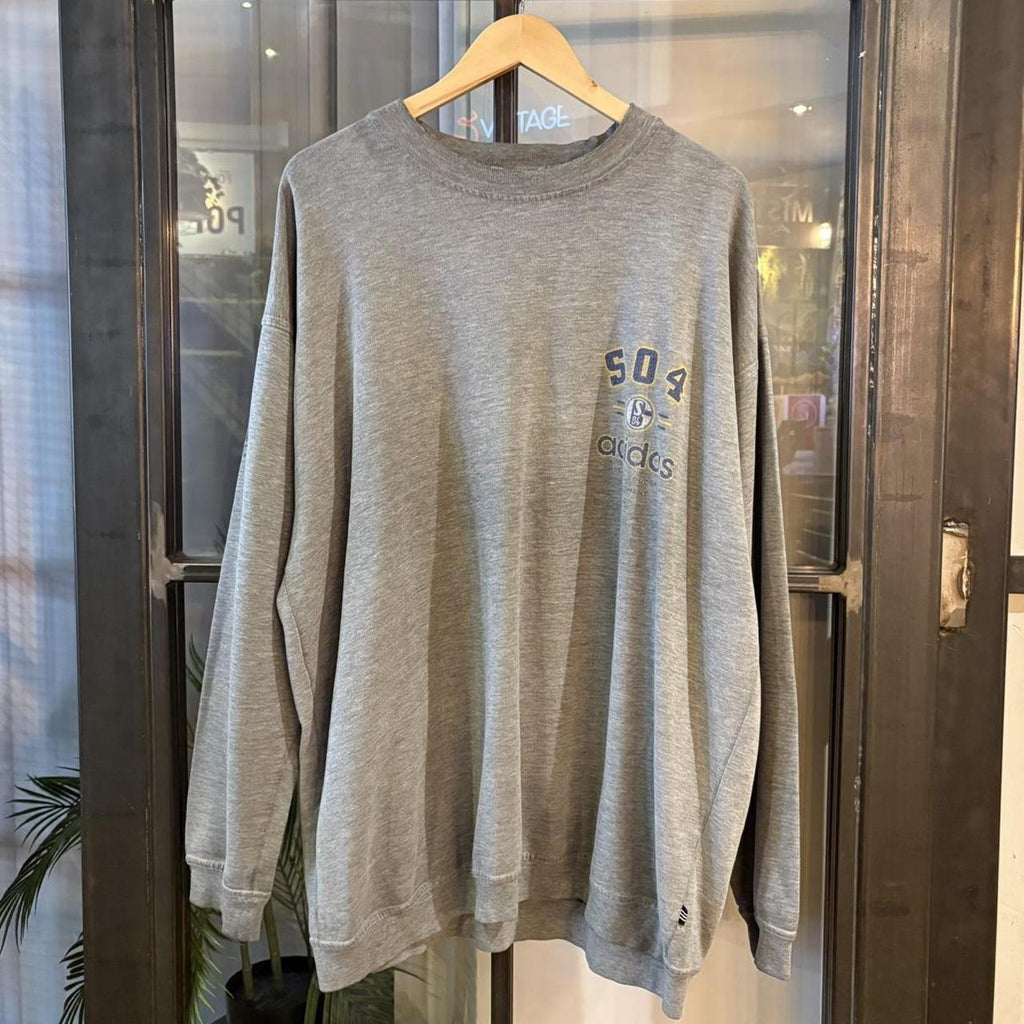 SWT673F - Vintage Retro Essential Grey FC Schalke Adidas Physical Education Department Crewneck Jumper Sweatshirt with print logo #90s #sportswear #football #fcschalke #bundesliga