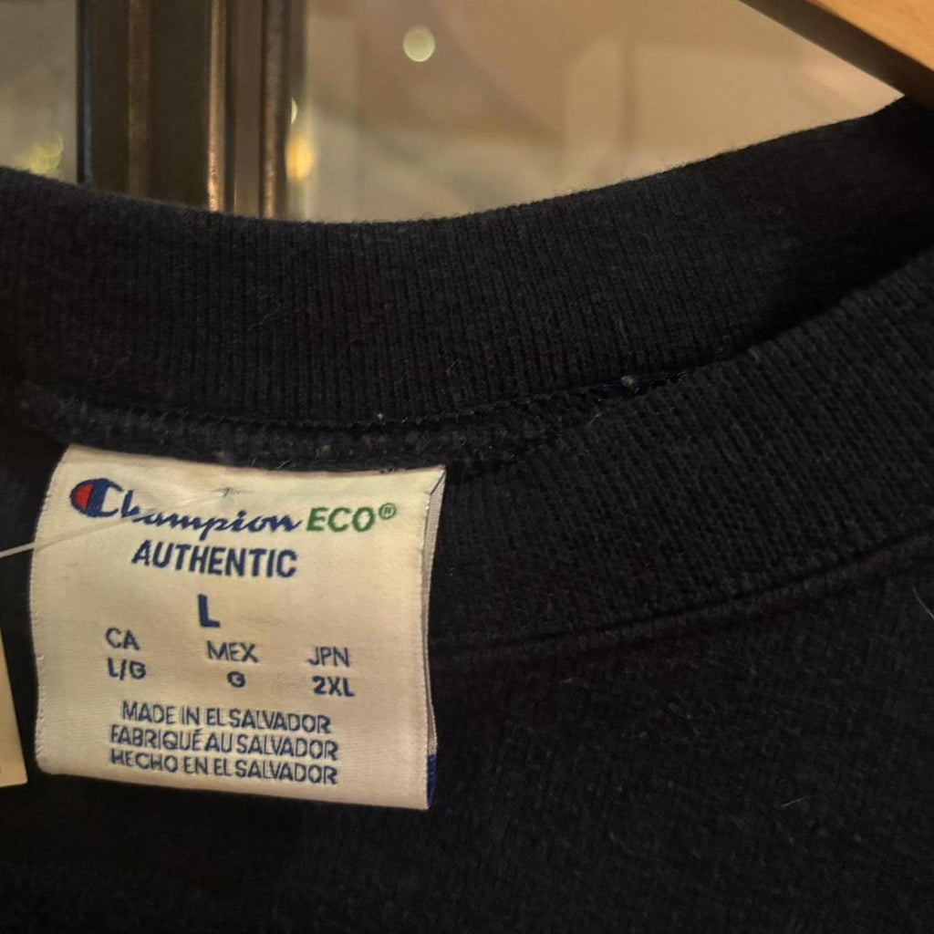 SWT646F - Vintage Retro Essential Navy Champion Crewneck Jumper Sweatshirt with embroidered logo #90s #sportswear #essential #y2k #champion