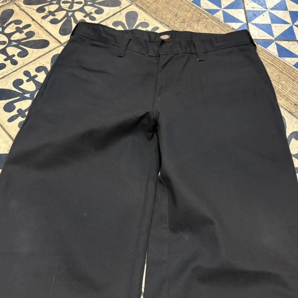 BR1011BS-F - Vintage retro essential Black Dickies Straight Leg Trousers pants casual workwear #skater #utility #workwear #straightleg #dickies
