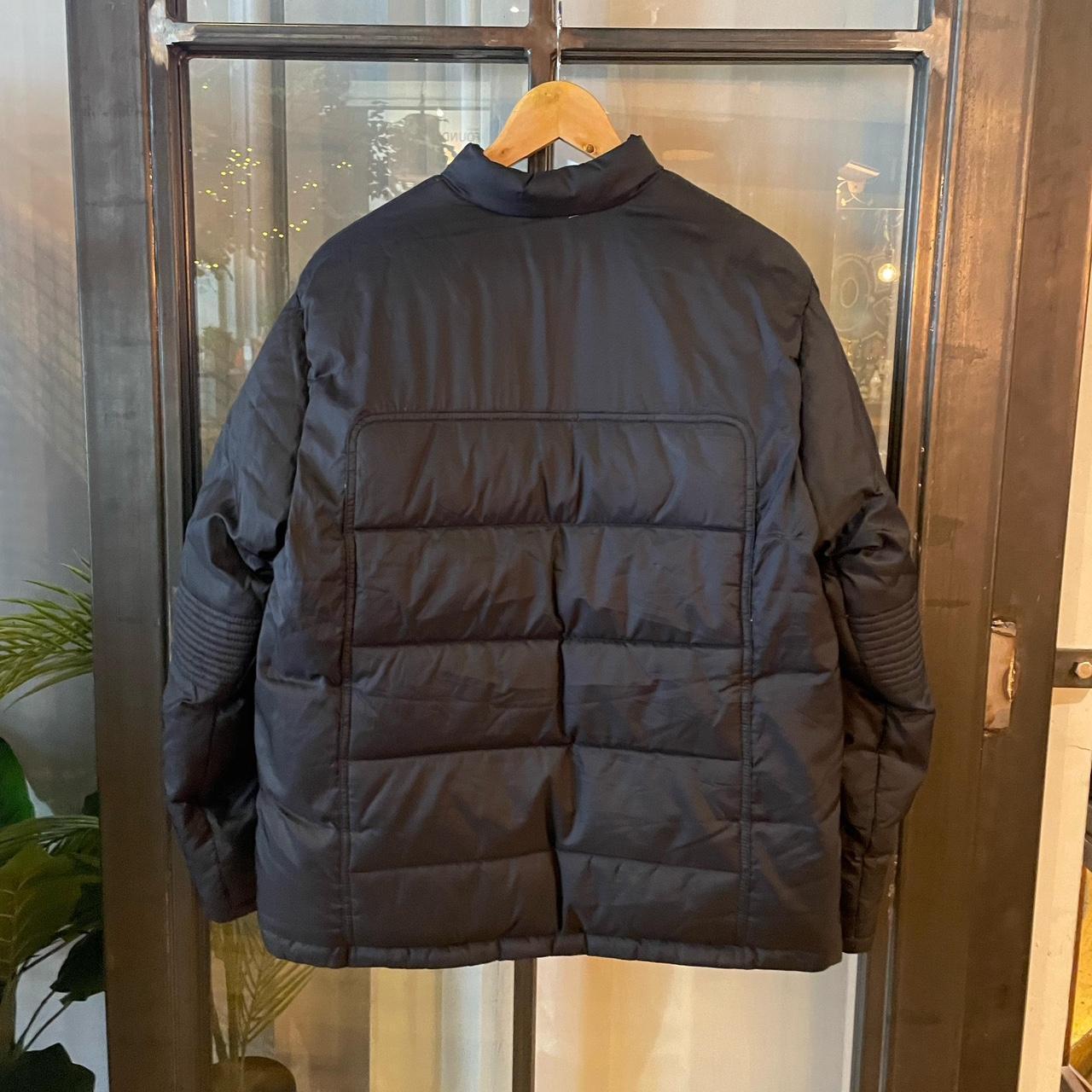 IC0204BR - Vintage Retro Essential Black Nike down puffer padded full zip jacket coat #gorpcore #sportswear #y2k #outdoor #nike