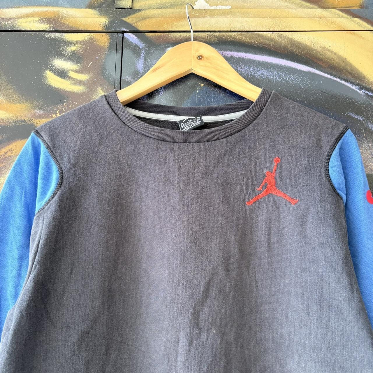 Vintage Air Jordan Sweatshirt Top Womens Small Jumpman Logo Graphic Black Blue Streetwear 90s Y2K