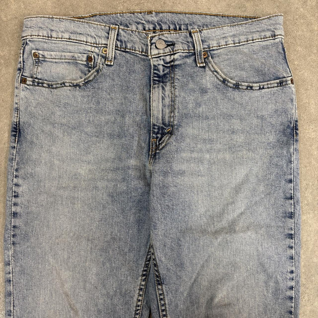 Vintage Levi's 511 Jeans Mens 34x32 Light Wash Denim Wash Straight Leg Trousers Cowboy Western USA 90s Y2K