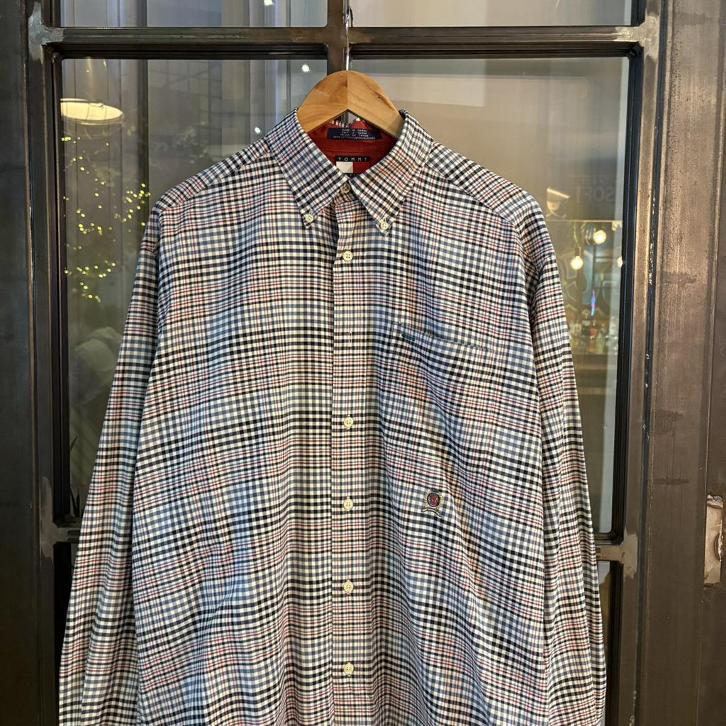 1224E80-P - Vintage Tommy Hilfiger Blue Navy Patterned Checked Shirt longsleeve collared button up #Y2K #preppy #chiefkeef #preppy #oldmoney