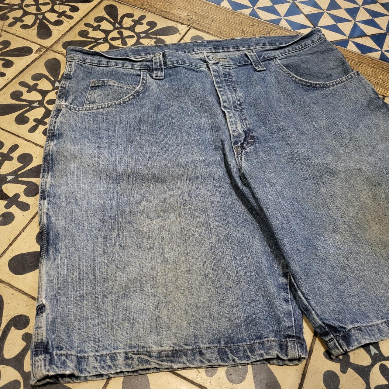 JRT5029 - Vintage Wrangler Blue Wash Denim Shorts Jorts with detailed embroidered Logo graphic carpenter workwear Old School Hip Hop ska