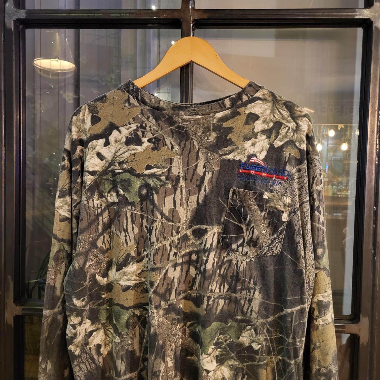RTT111 - Vintage Retro essential adult mens RealTree Camouflage Khaki Green Brown Field Hunting graphic print Top T-Shirt Tee Wide Boxy Cropped Fit 90s y2k style