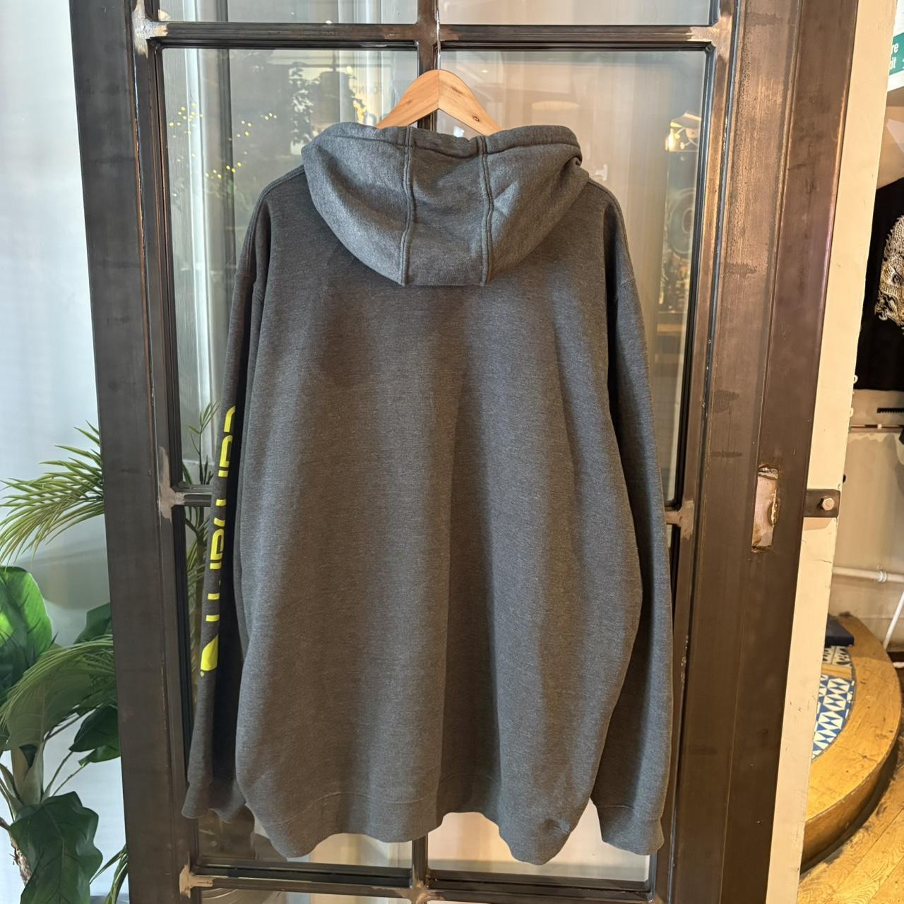 1224A12 - Vintage Retro Essential Carhartt Dark Grey Sweatshirt Hoodie with big spellout embroidered logo #90s #skater #oversized #carhartt #workwear