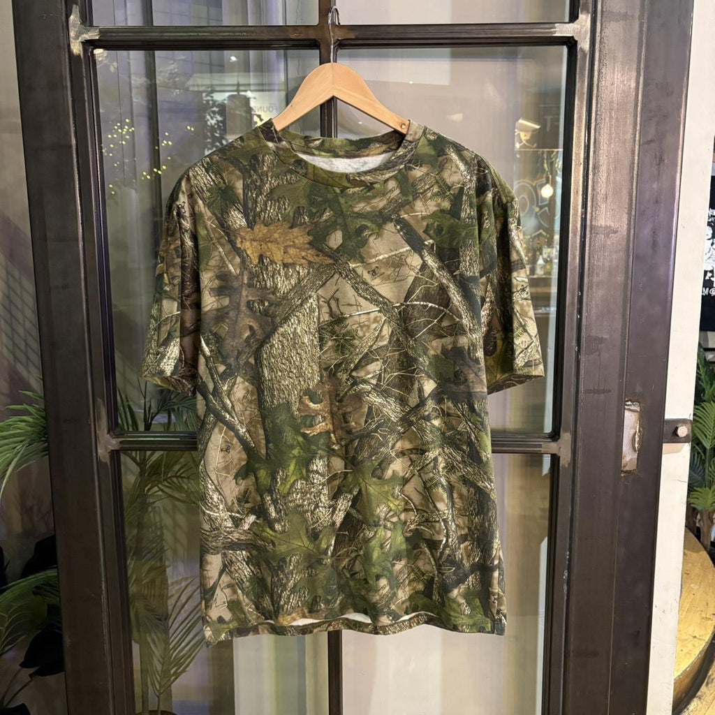 RTT253 - Vintage Retro essential RealTree Camouflage Khaki Green Brown Field Hunting graphic print Top T-Shirt Tee #realtree #camo #utility #hunting