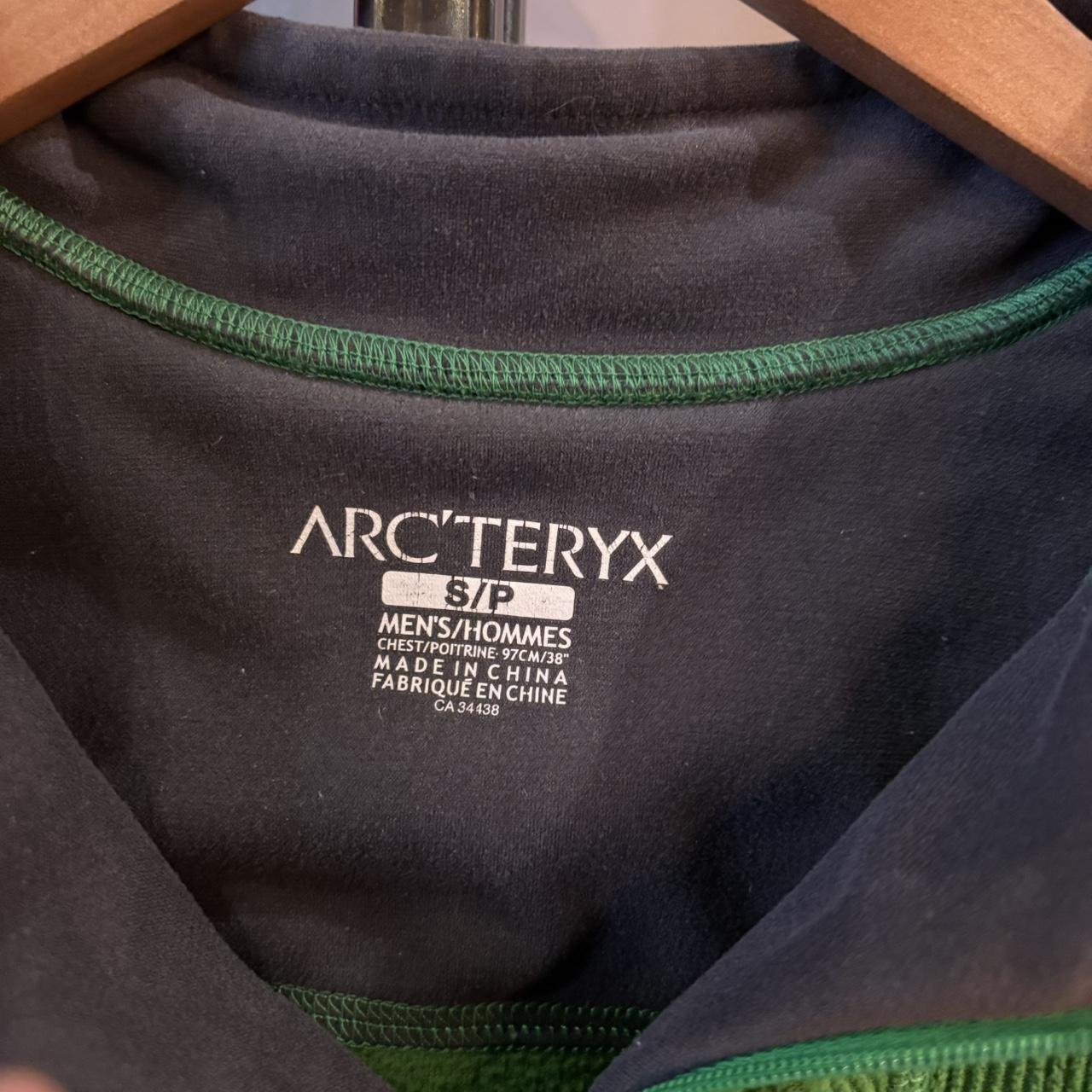 0325C52F - Vintage retro essential Arc'teryx 1/4 quarter zip up outdoor baselayer / underlayer fleece jacket #arcteryx #climbing #expedition #hike #gorpcore