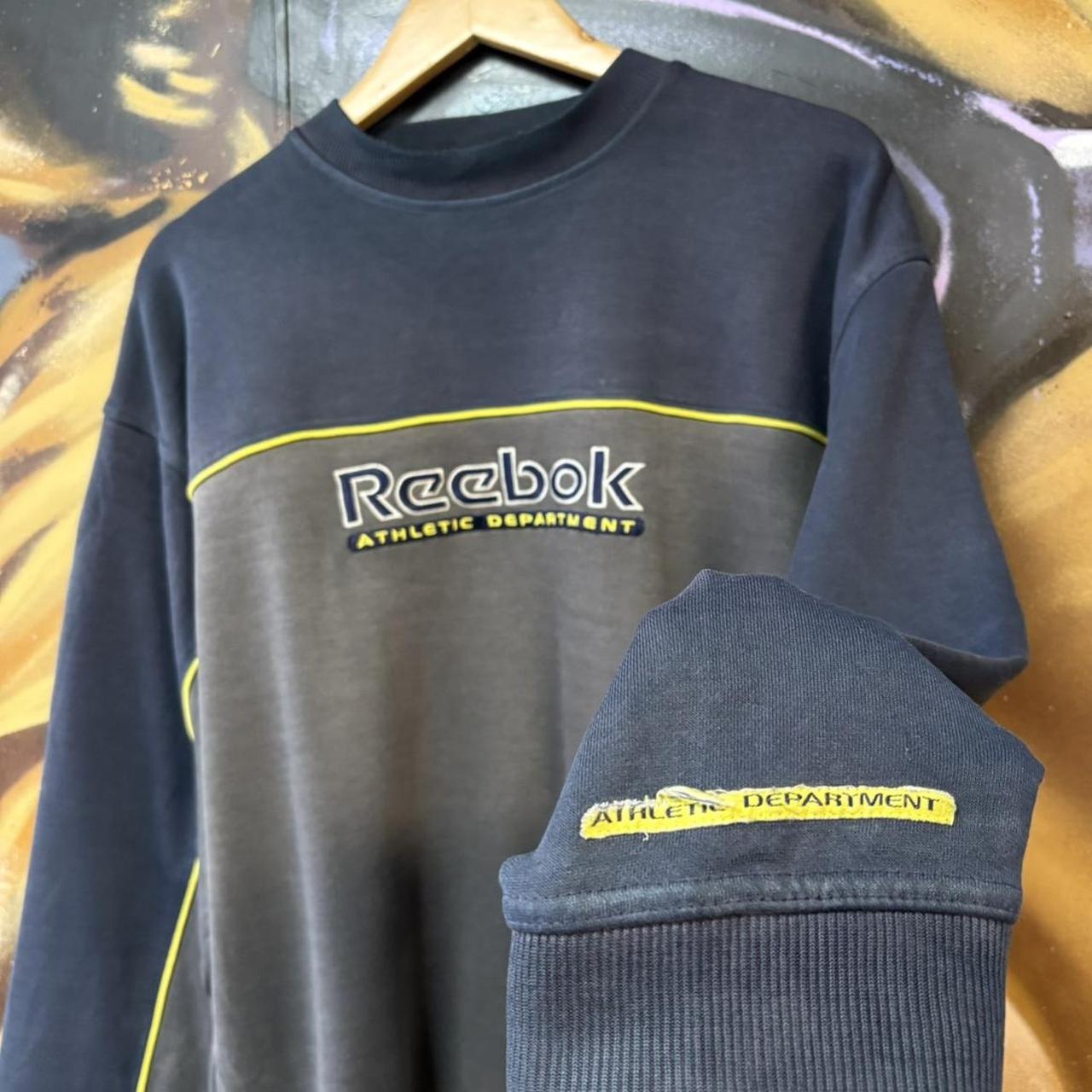 MA0109GY-U - Vintage Retro Essential Reebok Athletic Department Crewneck Jumper Sweatshirt with embroidered logo #90s #sportswear #essential #y2k #reebok